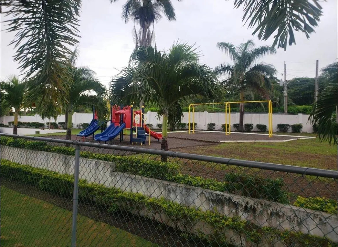 Villa Island Steer Town Jamaika